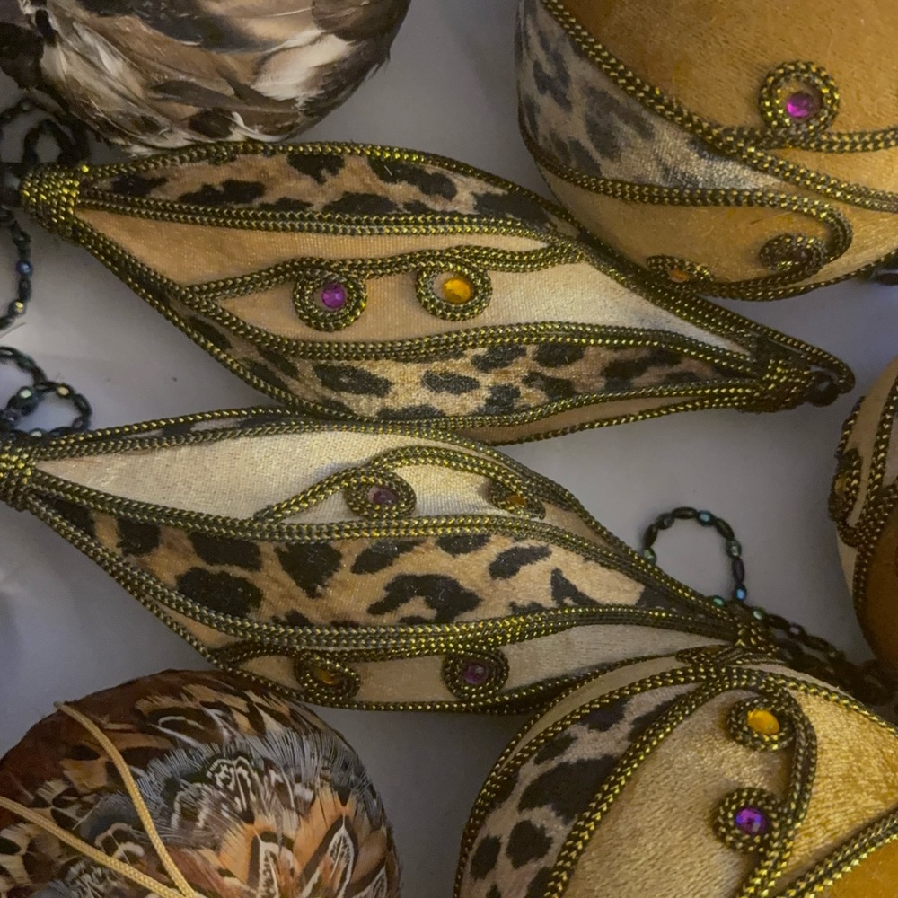 Leopard Print Decorative Ornaments